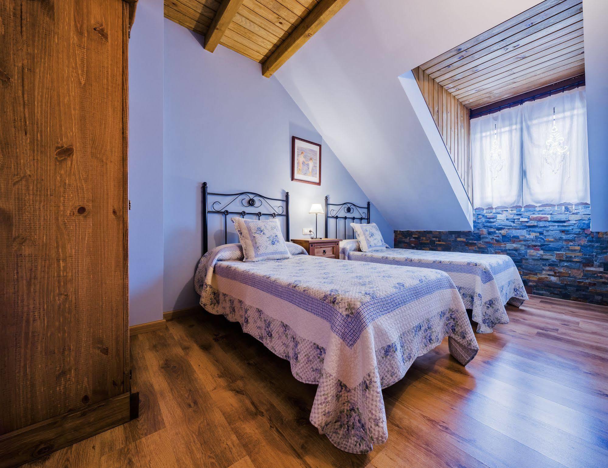 Apartamentos Rurales L'Abiseu Caboalles de Abajo Εξωτερικό φωτογραφία